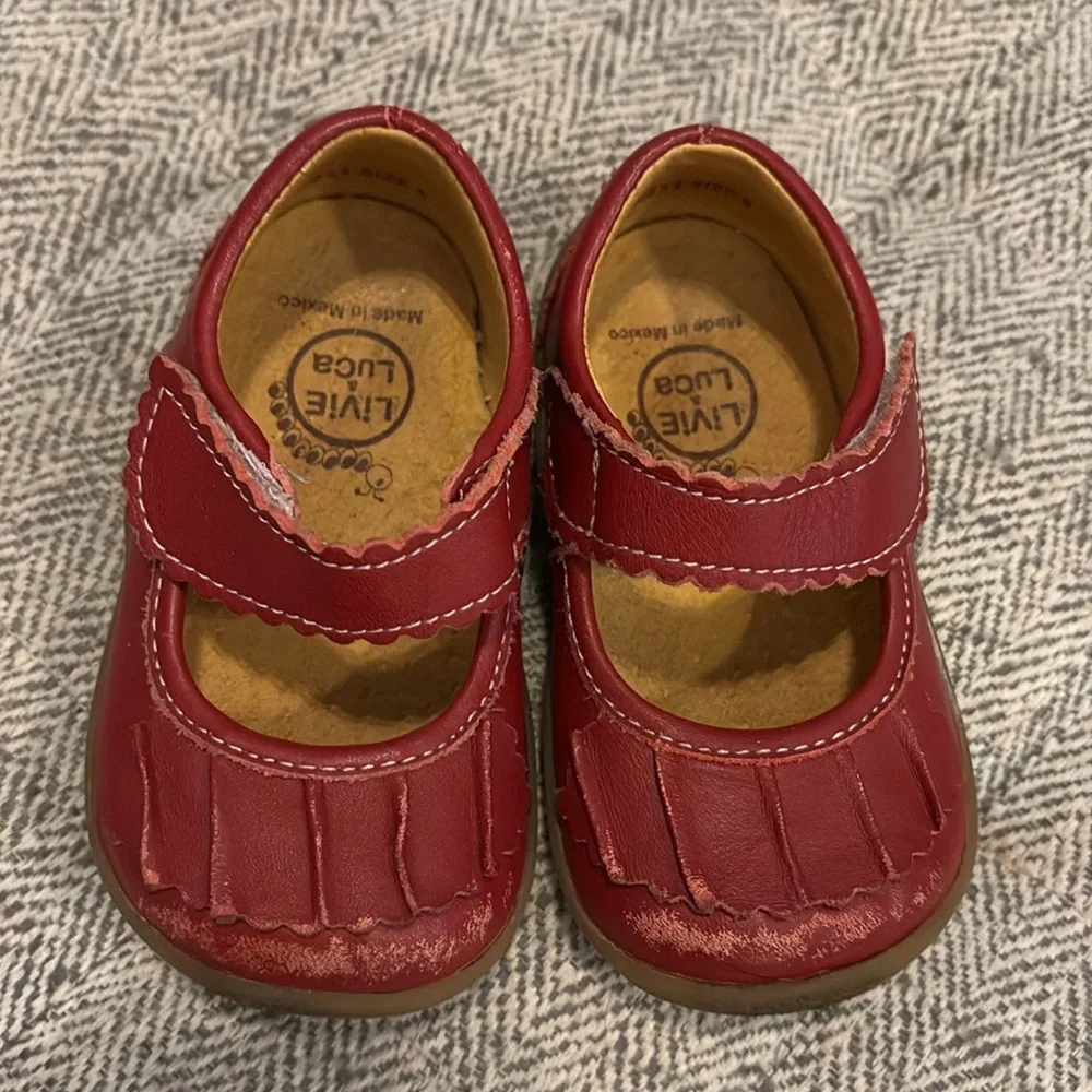 Livie & Luca size 5